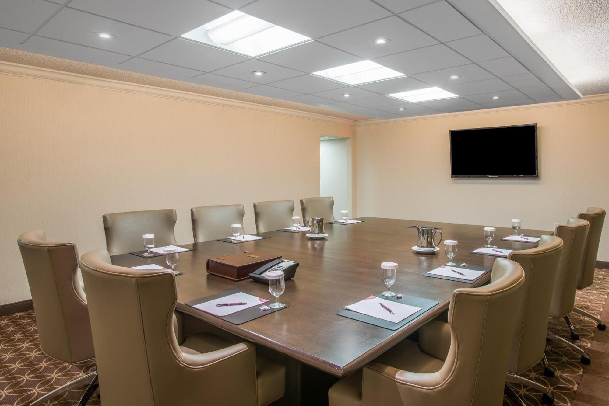 Hotel Crowne Plaza Suffern-Mahwah By Ihg Extérieur photo