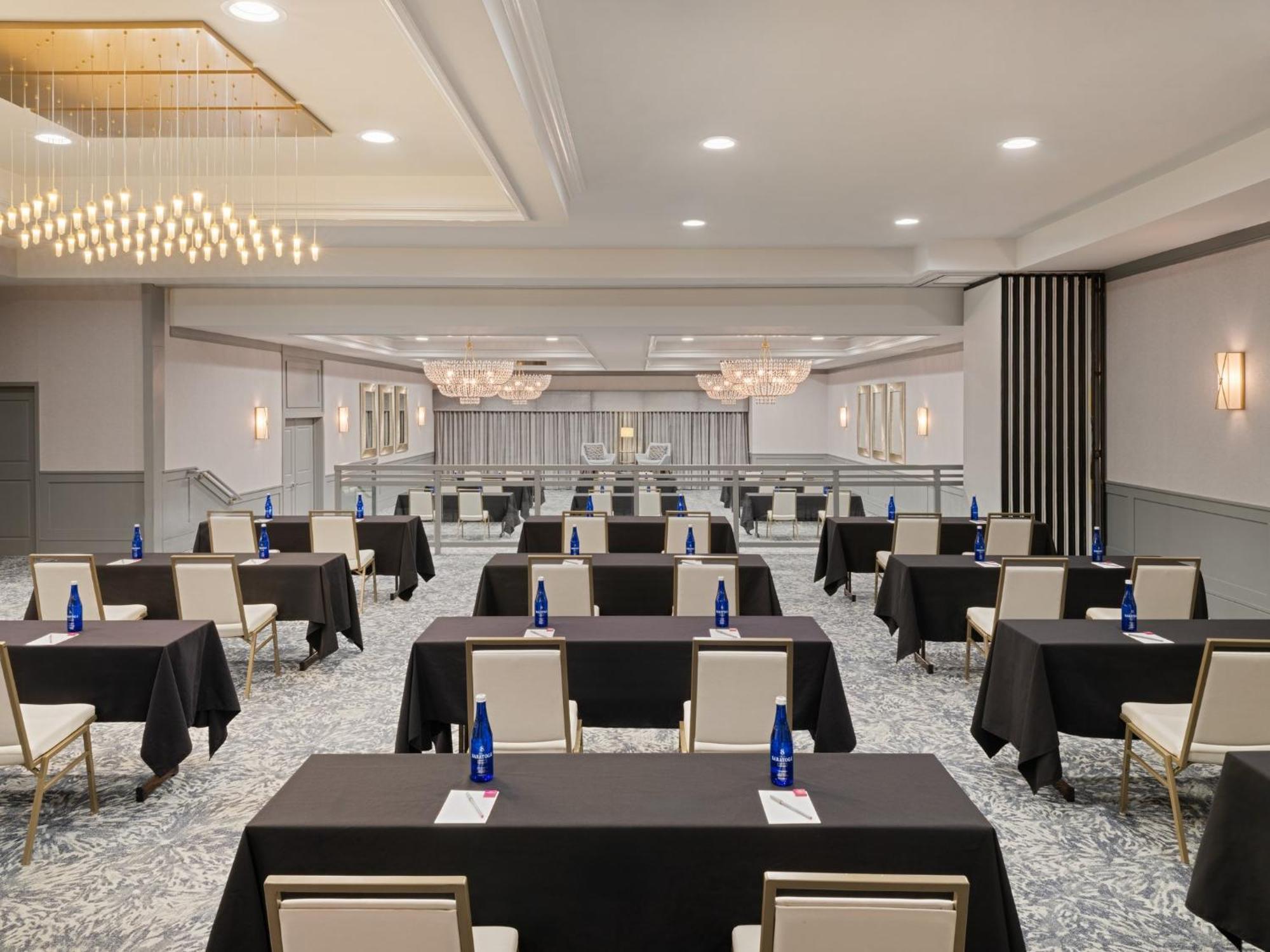 Hotel Crowne Plaza Suffern-Mahwah By Ihg Extérieur photo