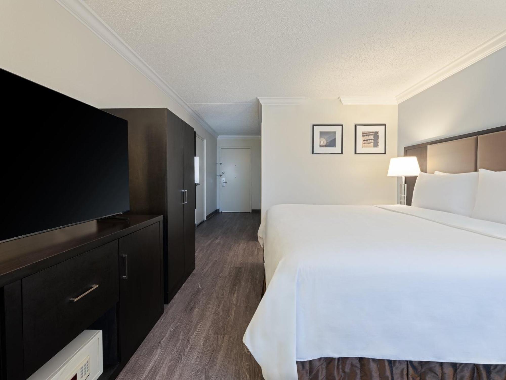 Hotel Crowne Plaza Suffern-Mahwah By Ihg Extérieur photo