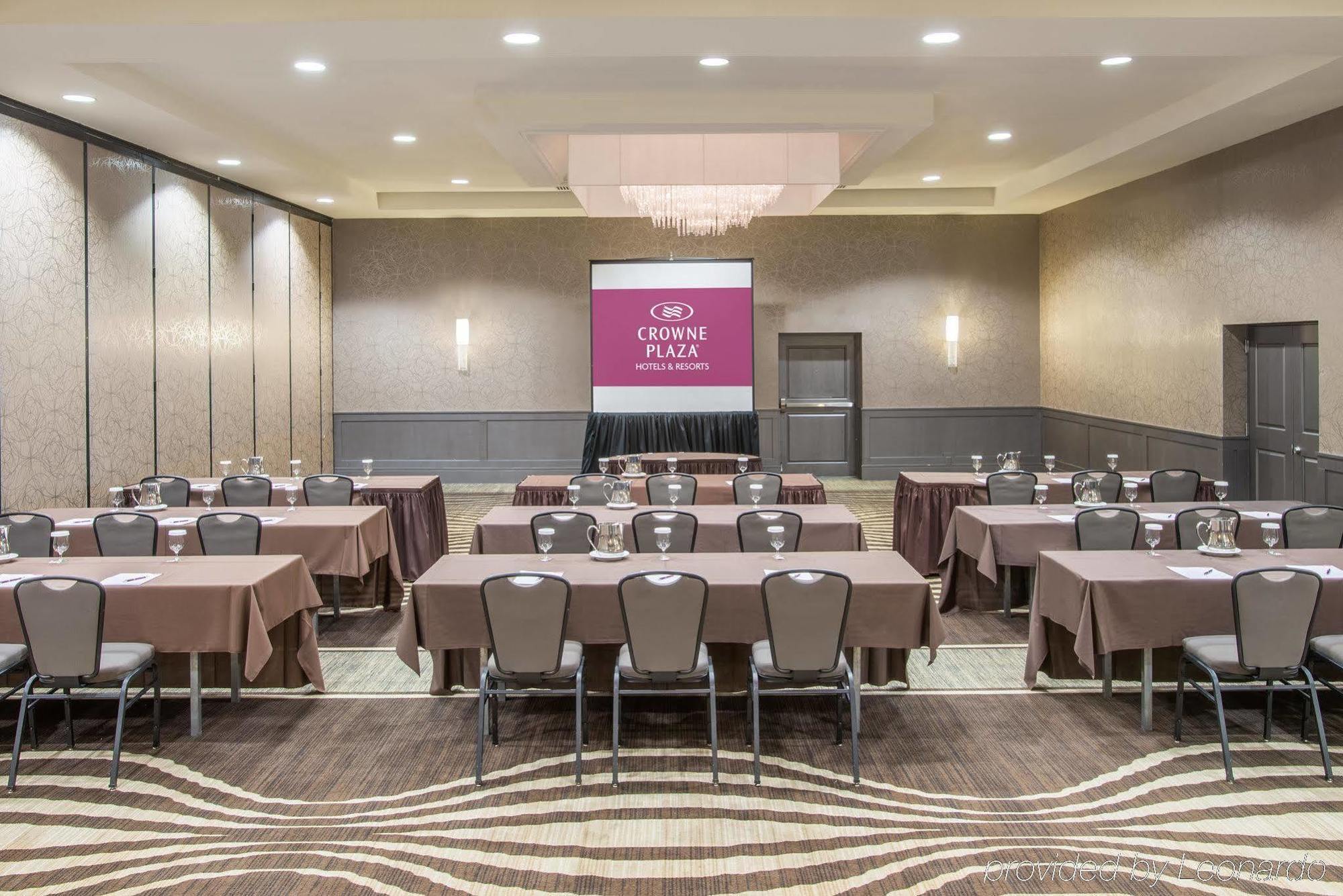 Hotel Crowne Plaza Suffern-Mahwah By Ihg Extérieur photo